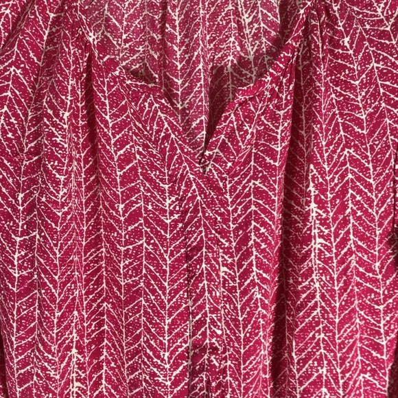 Ava Christine Pink and White Sleeveless Button Down Top - Size 2X - Picture 2 of 6